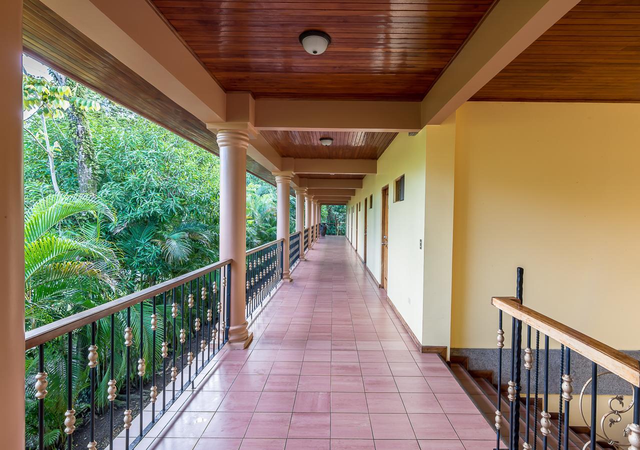 Hotel Manuel Antonio Exterior photo